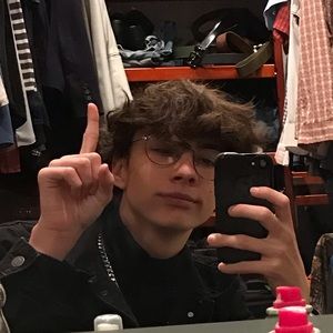 Meet your Posher, Anthony